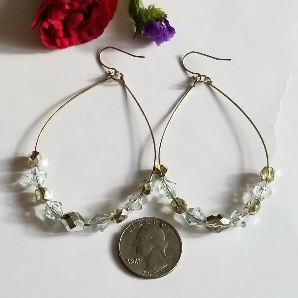 Relisted -Sparkly teardrop earrings silver tone - Picture 6 of 10